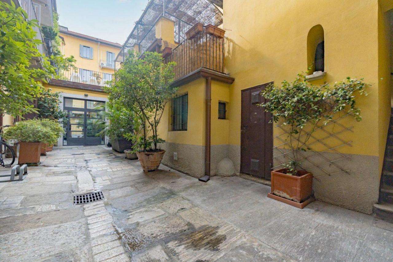 Charme Loft - 5 Min Duomo Apartment Milan Luaran gambar